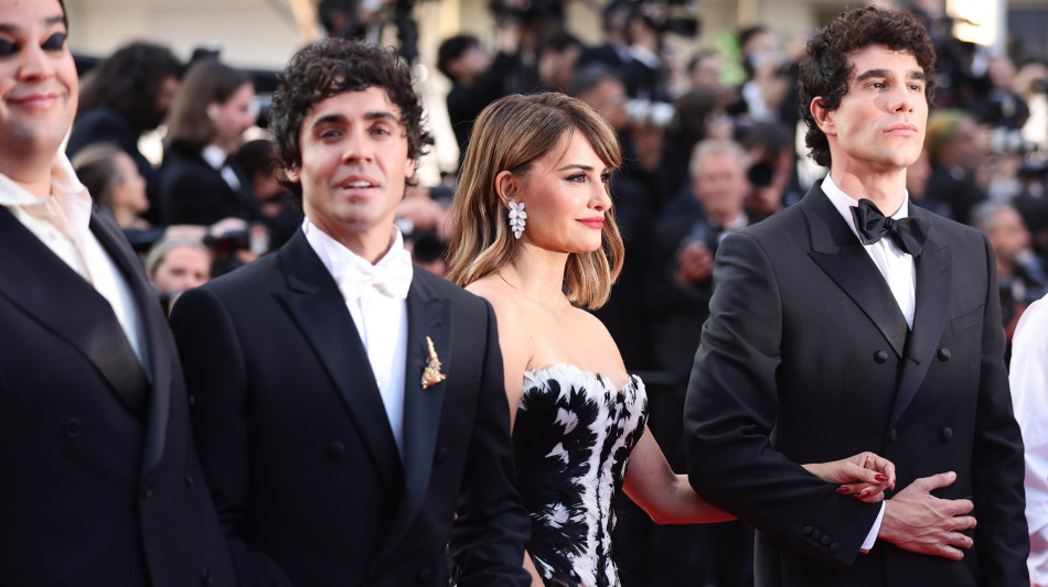 Storico premio alla migliore regia ex aequo per La bola negra e Fatherland a Cannes