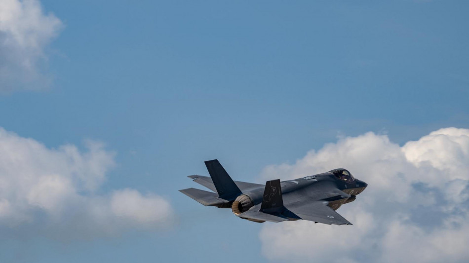  Dopo attacchi Iran Israele bombarda Teheran 