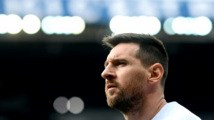 Messi future decision drawing near with Barca return hopes fading