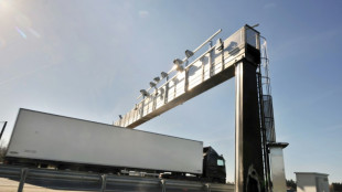 Le secteur des transports s'inqui&egrave;te d'une nouvelle &eacute;cotaxe sur les poids lourds