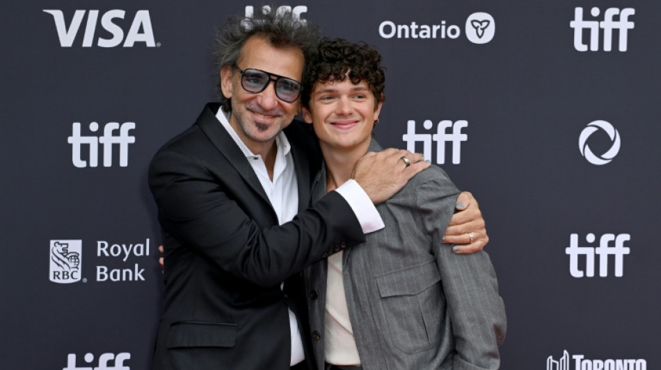 Argentino Trapero exibe na Europa seu primeiro filme em ingl&ecirc;s que o 'mundo todo pode se identificar'