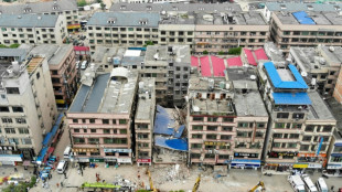 Un superviviente hallado tres d&iacute;as despu&eacute;s del derrumbe de un inmueble en China