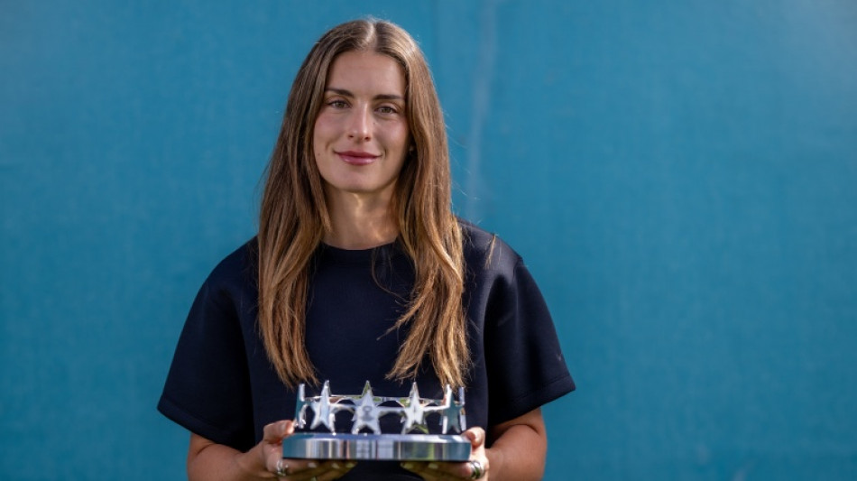  Alexia III de Inglaterra, el feliz exilio de la reina del f&uacute;tbol 