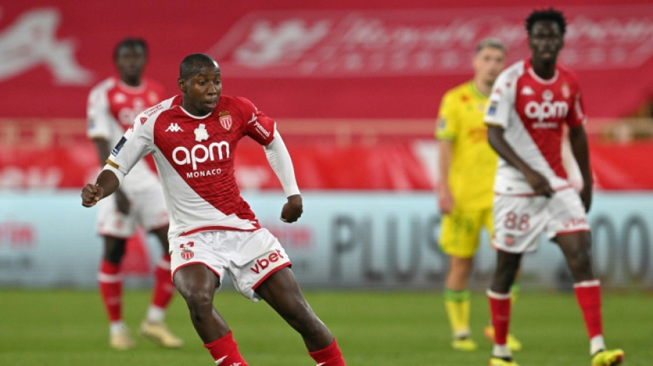 Ministra dos Esportes da Fran&ccedil;a pede puni&ccedil;&atilde;o a jogador do Monaco que cobriu logo contra homofobia