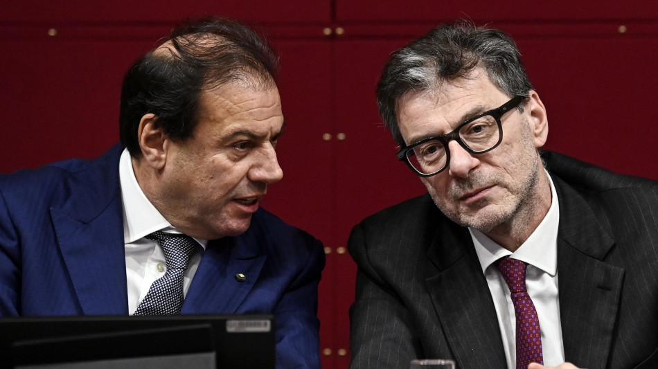  In manovra aumento Ires di 3 punti per banche e assicurazioni 