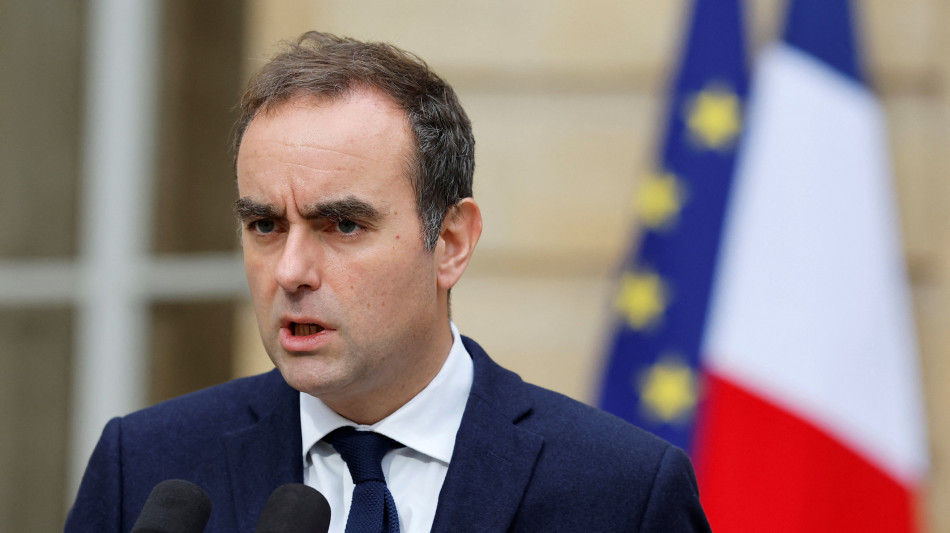 Lecornu, 'Macron nominer&agrave; un nuovo premier in 48 ore'