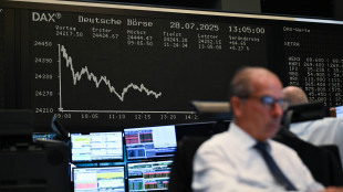 Borsa: in Europa listini in rosso, Parigi -1,7%