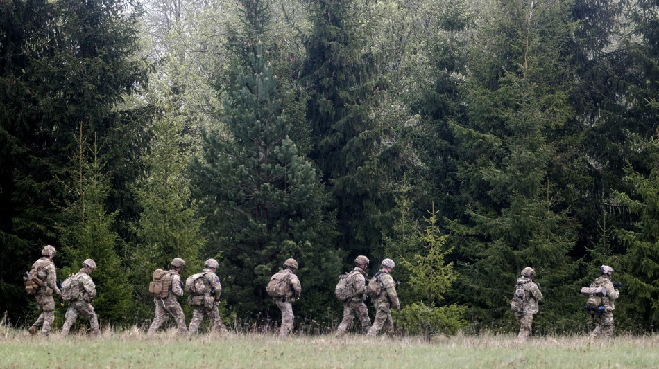  Ft, 'l'Estonia sposta le truppe pi&ugrave; vicino al confine con la Russia' 