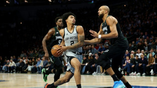 NBA: San Antonio battu &agrave; Minneapolis, le Thunder encha&icirc;ne