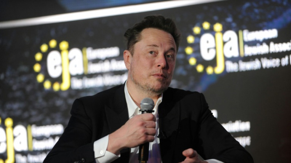 Elon Musk visita Auschwitz y hablar&aacute; de antisemitismo en l&iacute;nea en Polonia