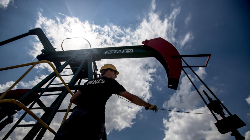  Il petrolio chiude in deciso calo a New York, -5% 