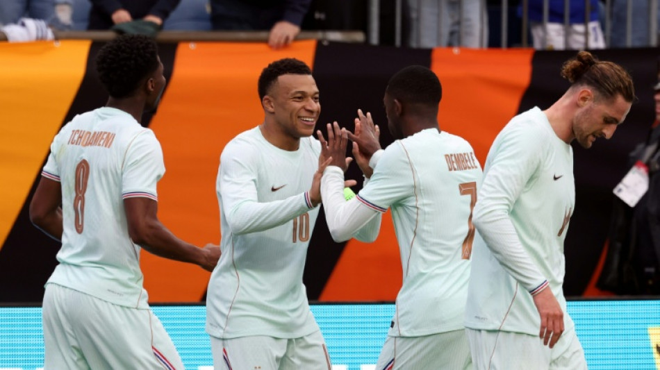  Fran&ccedil;a toma lideran&ccedil;a da Espanha no ranking da Fifa; Brasil &eacute; sexto 