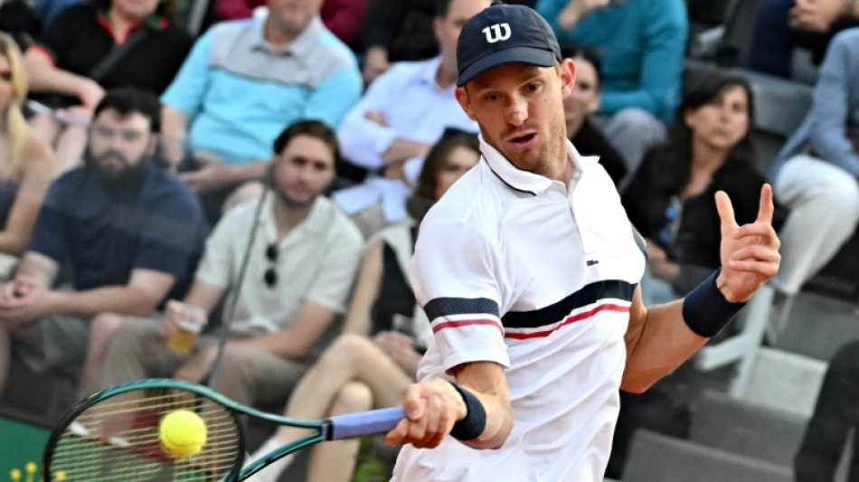 Rome: Jarry surprend Tsitsipas et compl&egrave;te le dernier carr&eacute;