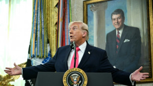 Oil prices tumble, stocks rally on Mideast peace hopes