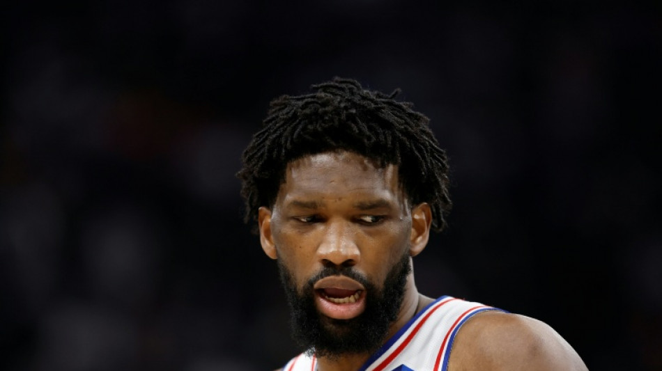 Lesionado, Embiid vai desfalcar 76ers por pelo menos tr&ecirc;s jogos da NBA