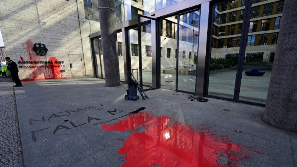 Schmierereien und Steinw&uuml;rfe: Ermittlungen nach Demos in Berlin und Leipzig