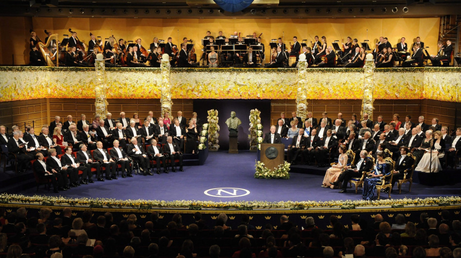  Nobel per l'economia a Robert E. Hall e Michael Woodford (2) 
