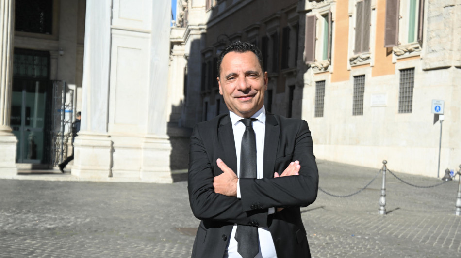  Confesercenti: 'In 4 anni persi 46 miliardi di potere d'acquisto, +77 miliardi di tasse' 