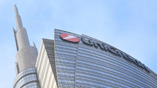 Unicredit ancora record, nel trimestre utile a 3,2 miliardi
