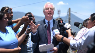 Senador dos EUA chega a El Salvador para negociar volta de imigrante deportado por engano