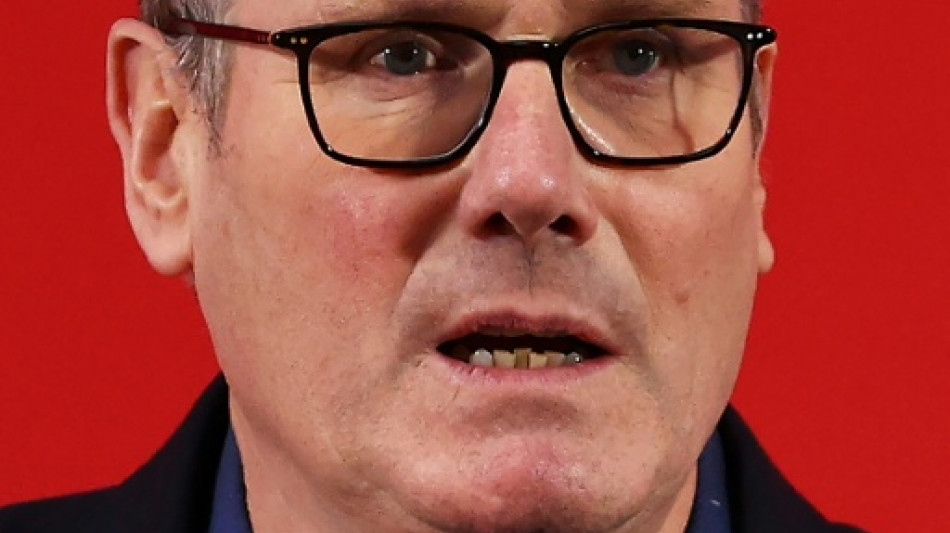  Starmer a sauv&eacute; sa t&ecirc;te et affiche l'"unit&eacute;" de son gouvernement, mais jusqu'&agrave; quand? 