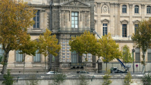 Spektakul&auml;rer Raubzug: T&auml;ter erbeuten im Louvre Schmuck von "unsch&auml;tzbarem Wert"