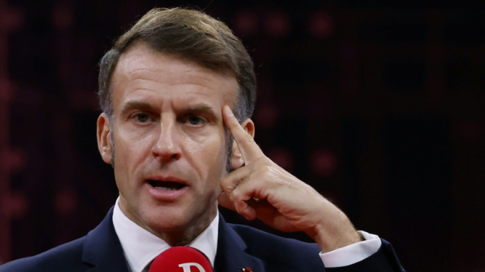 Emmanuel Macron vient &agrave; Toulouse "sonner le tocsin" sur les r&eacute;seaux sociaux