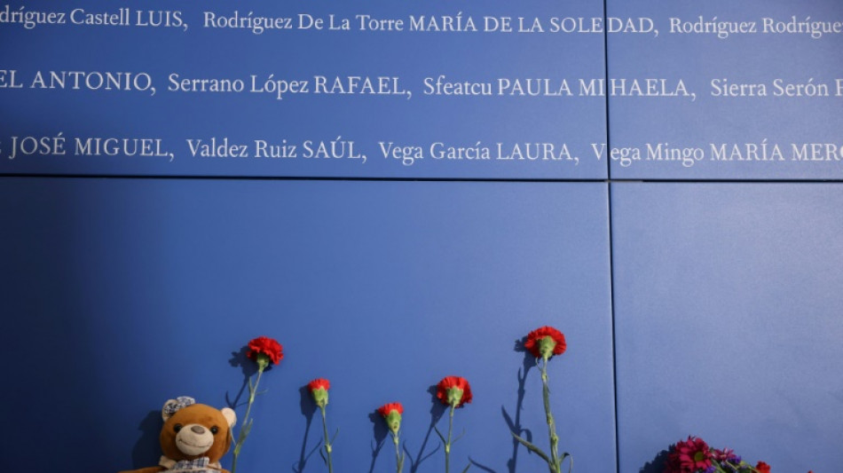 Vinte anos depois do 11-M, uma Espanha dividida presta homenagem &agrave;s v&iacute;timas