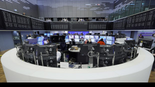 Borsa: Milano chiude in rialzo, Ftse Mib +0,7%