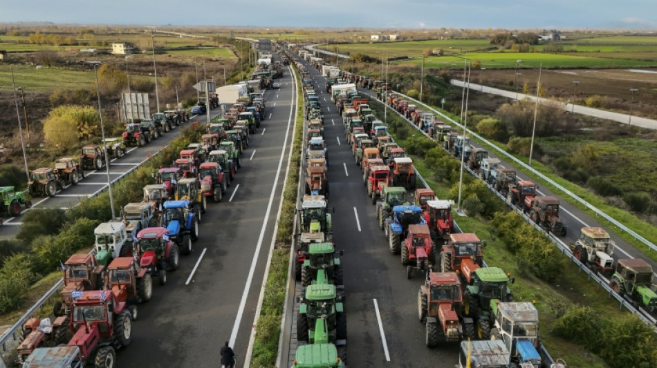 Landwirte in Griechenland protestieren weiter - 20.000 Traktoren auf den Stra&szlig;en