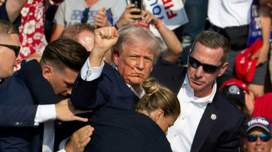 Retour sur le "lieu du crime": Trump en meeting o&ugrave; il avait failli &ecirc;tre tu&eacute;