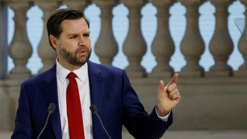 Press&atilde;o militar ser&aacute; parte das negocia&ccedil;&otilde;es sobre a Ucr&acirc;nia, diz vice-presidente americano ao WSJ