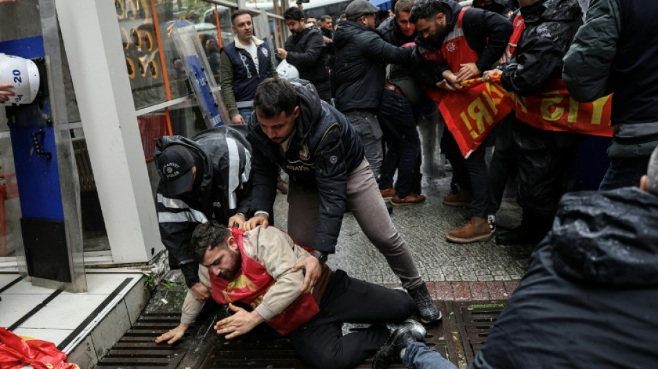  La polic&iacute;a turca arrest&oacute; a casi 600 personas en Estambul en las manifestaciones del 1&ordm; de mayo 