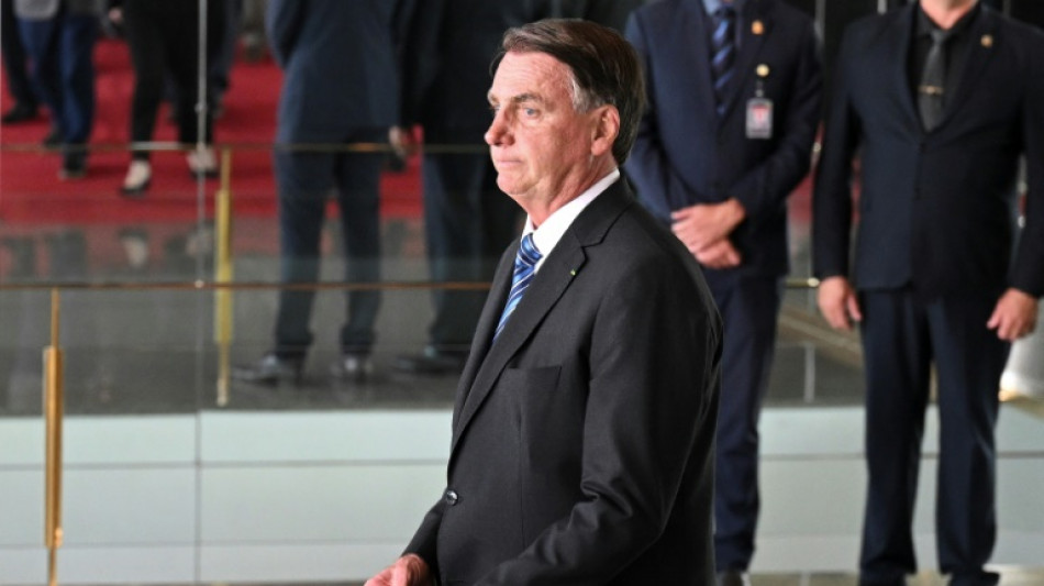 Bolsonaro gibt Macht&uuml;bergabe an Lula in Auftrag