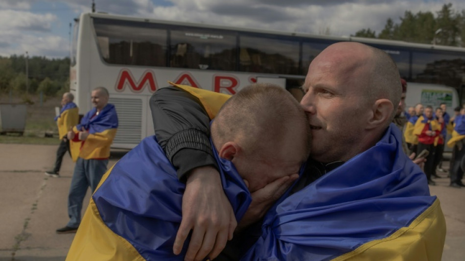  Rusia y Ucrania anunciaron haber intercambiado 193 prisioneros de cada lado 