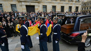 Funerais de presidenci&aacute;vel morto na Col&ocirc;mbia acontecem sem Petro
