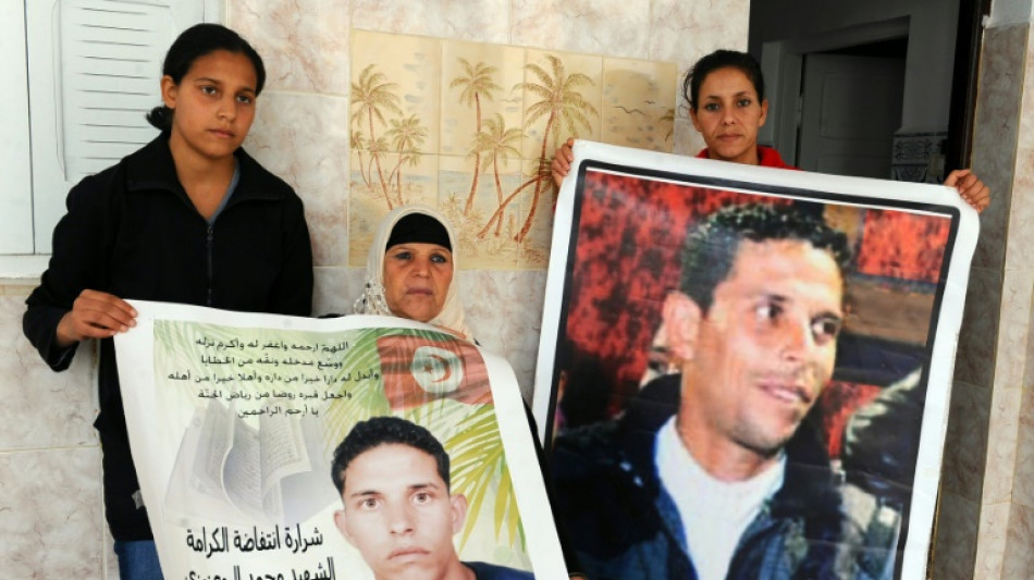 Un cineasta tunecino recuerda las inmolaciones y fantasmas del pasado en su nueva obra