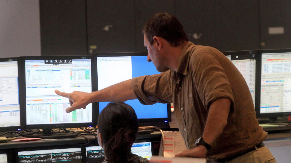  Lo spread tra Btp e Bund tedeschi chiude stabile a 95 punti 