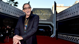 Subasta de recuerdos de un actor de "Star Wars" es abandonada a petici&oacute;n de su viuda