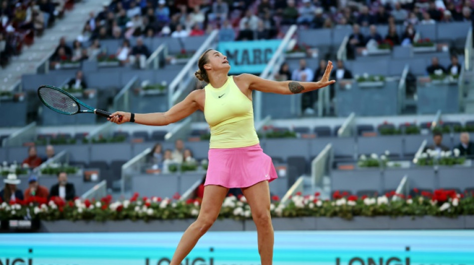 Sabalenka leva susto mas avan&ccedil;a &agrave;s oitavas do WTA 1000 de Madri