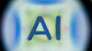 A m&atilde;o de obra prec&aacute;ria e invis&iacute;vel por tr&aacute;s da IA generativa