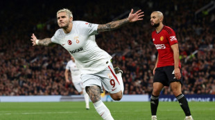 Icardi silencia Old Trafford, Bayern remonta y Real Madrid conquista N&aacute;poles