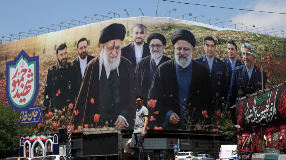 Media, Khamenei ordina che l'uranio arricchito deve rimanere in Iran