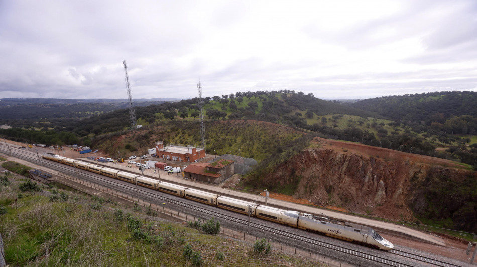 Almeno 64 morti nell'incidente ferroviario dell'alta velocit&agrave; a Toledo