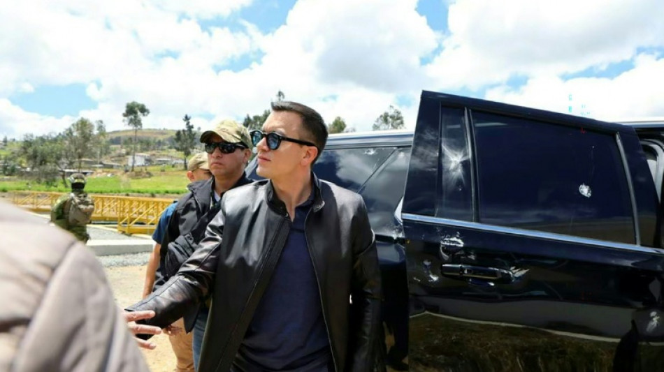 Sch&uuml;sse auf Autokolonne von Pr&auml;sident von Ecuador - Noboa laut Ministerin unverletzt