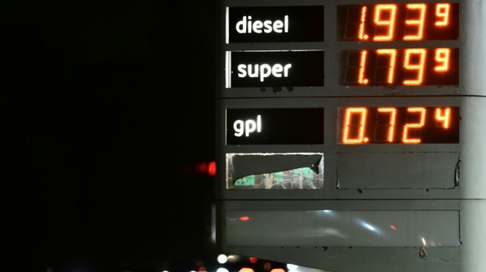  El petr&oacute;leo vuelve a superar moment&aacute;neamente los 100 d&oacute;lares por la guerra en Oriente Medio 