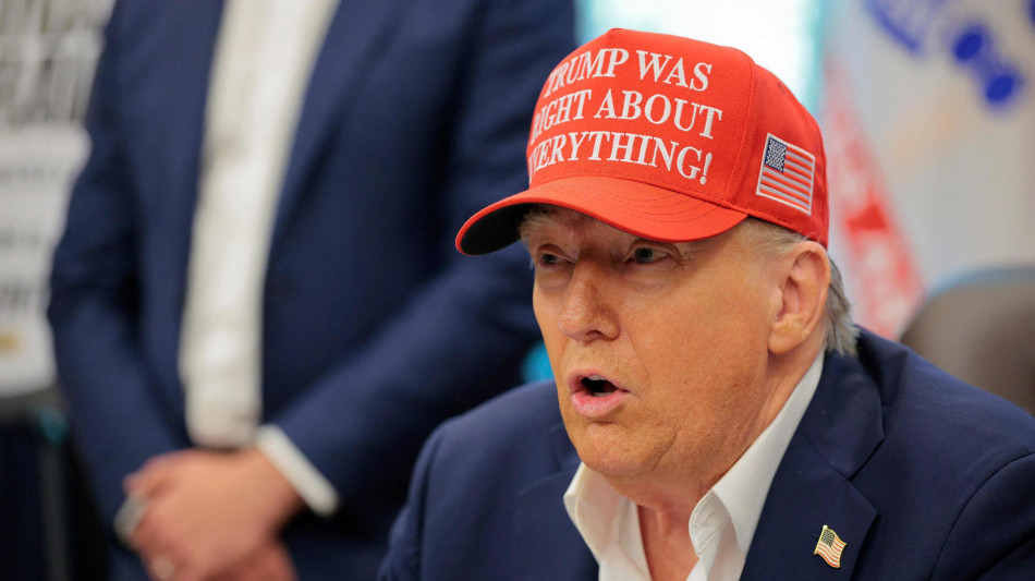  Trump evoca revoca licenza contro tv che considera ostili 