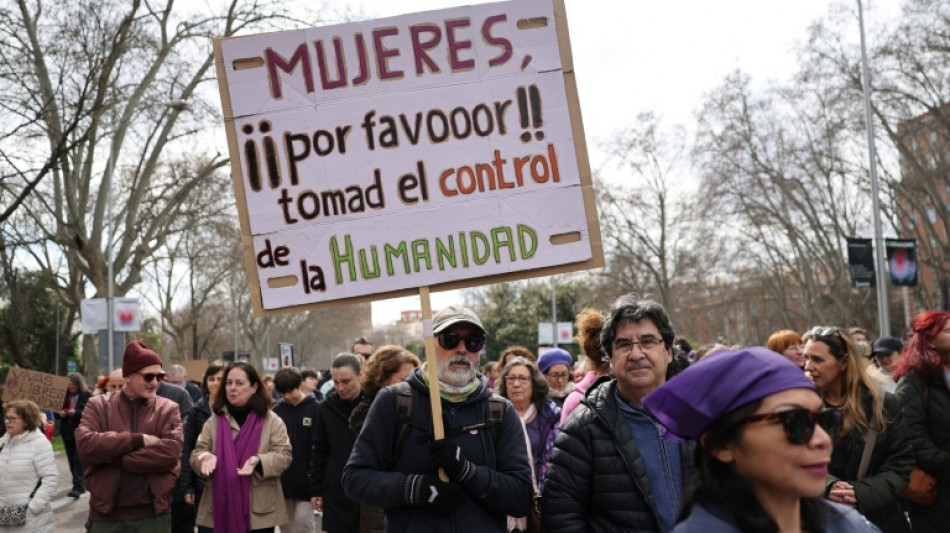  Movilizaciones en Espa&ntilde;a piden igualdad para las mujeres y el fin de la guerra 