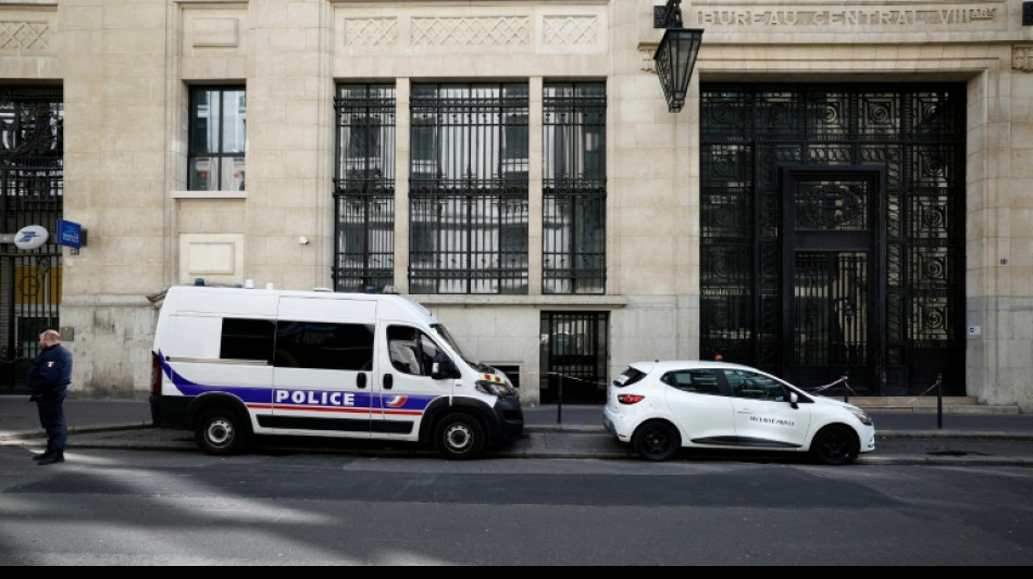 France charges four over failed attack on US bank
