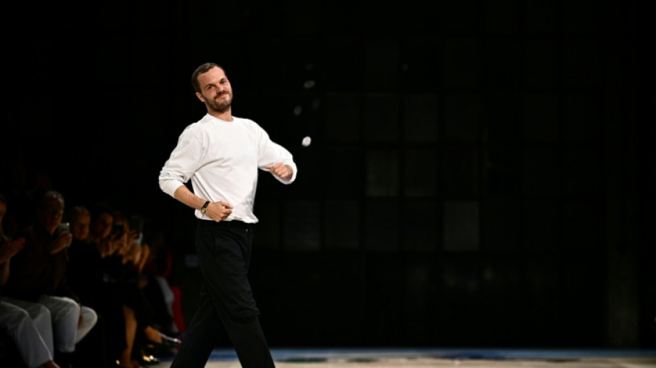 Par&iacute;s se prepara para una Semana de la Moda "hist&oacute;rica"